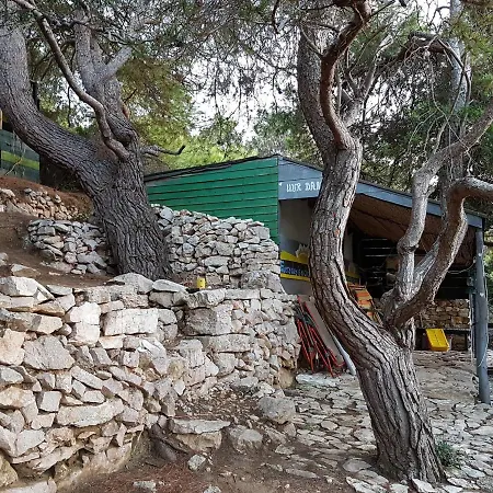 Islandescape-bisevo Lodge